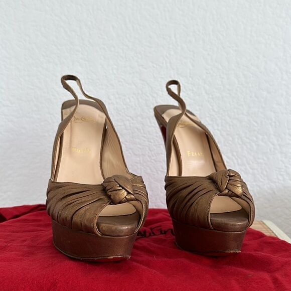 Christian Louboutin Peep Toe Golden Glam Bronze Leather Red Bottom Heels 40.5 - Picture 10 of 10